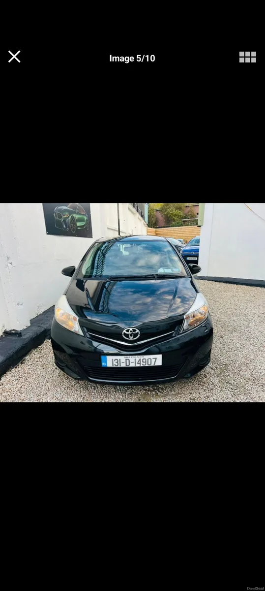 Toyota Yaris (black) - Image 1