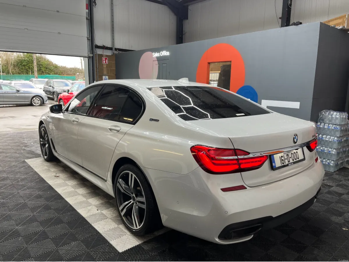 BMW 7-Series 2016 BMW 740E IPERFORMANCE M-SPORT 2. - Image 4