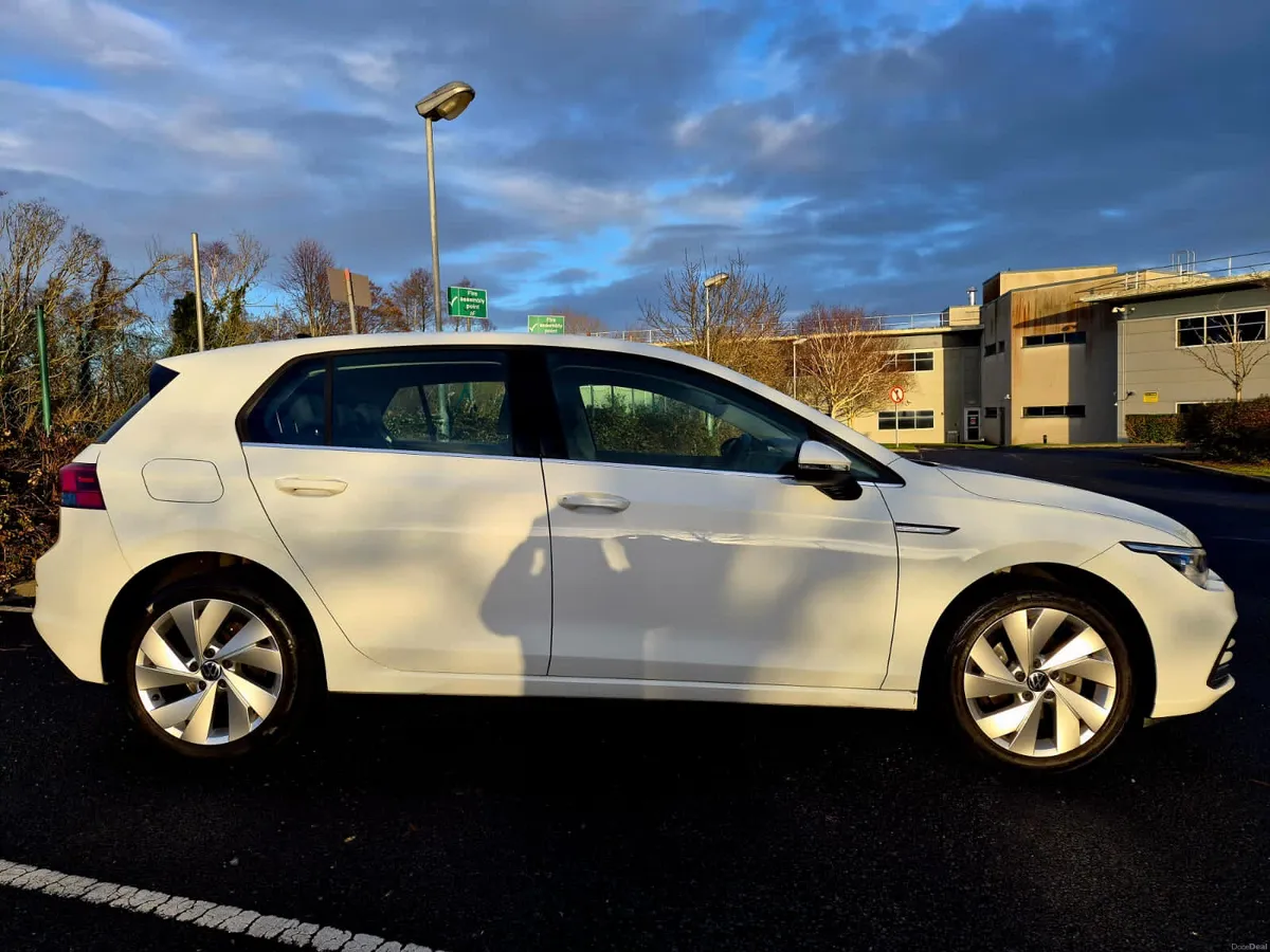 2022 VOLKSWAGEN GOLF 1.5 TSI LIFE LOW MILES - Image 3