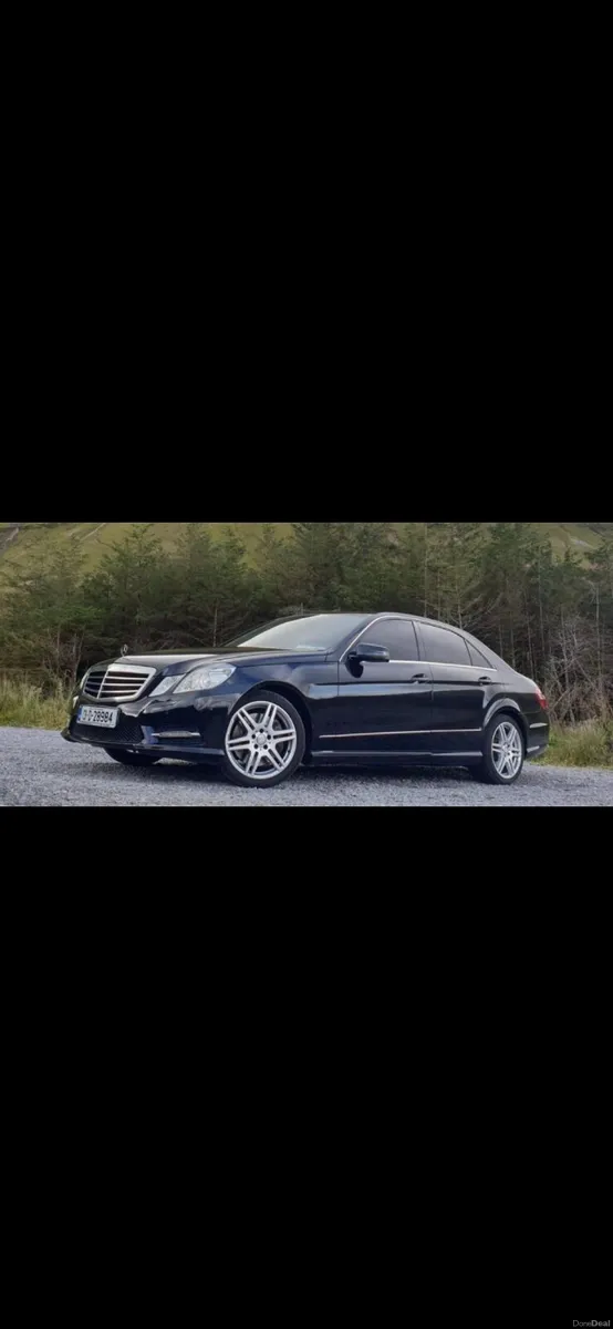 Mercedes-Benz E-Class 2013 - Image 2