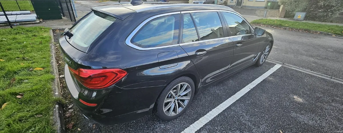BMW 5-Series 2018 - Image 3