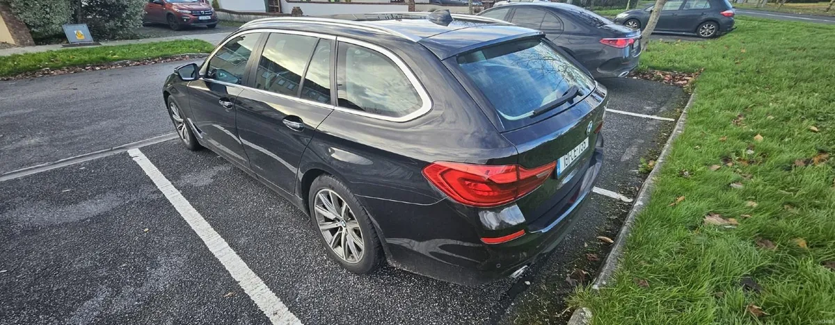 BMW 5-Series 2018 - Image 4