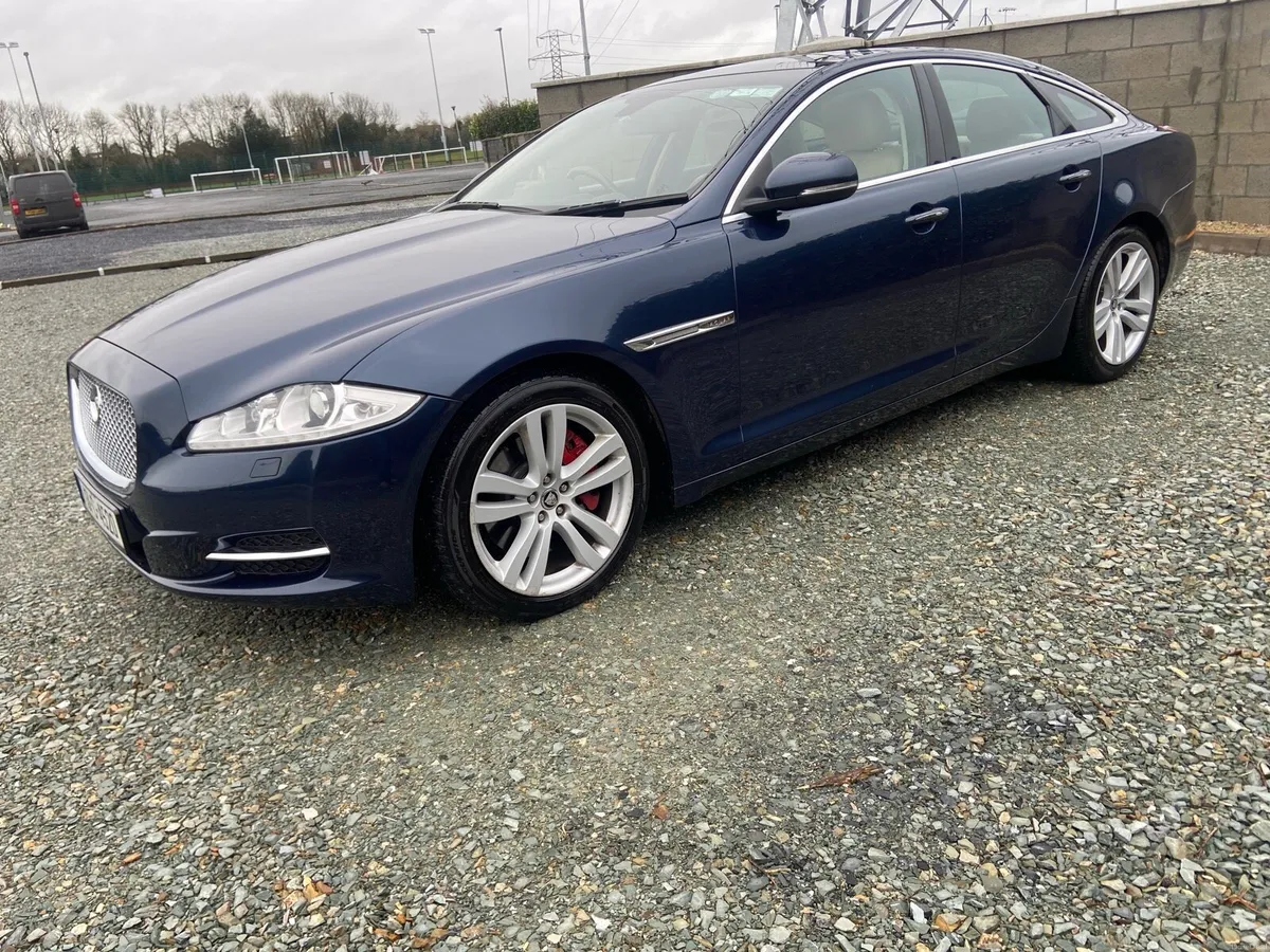 2013 Jaguar XJ 3.0 V6 Diesel PREMIUM LUXURY - Image 2