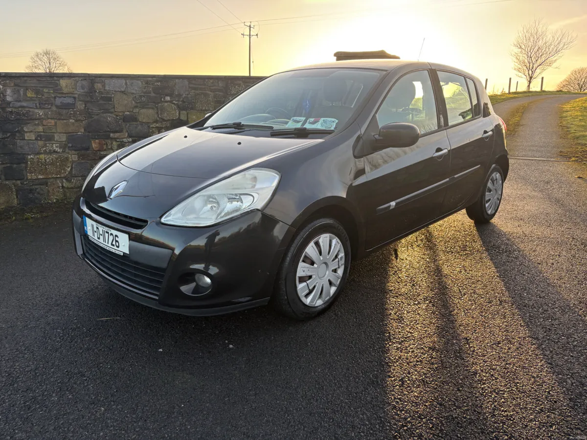 Renault Clio 2011 - Image 2