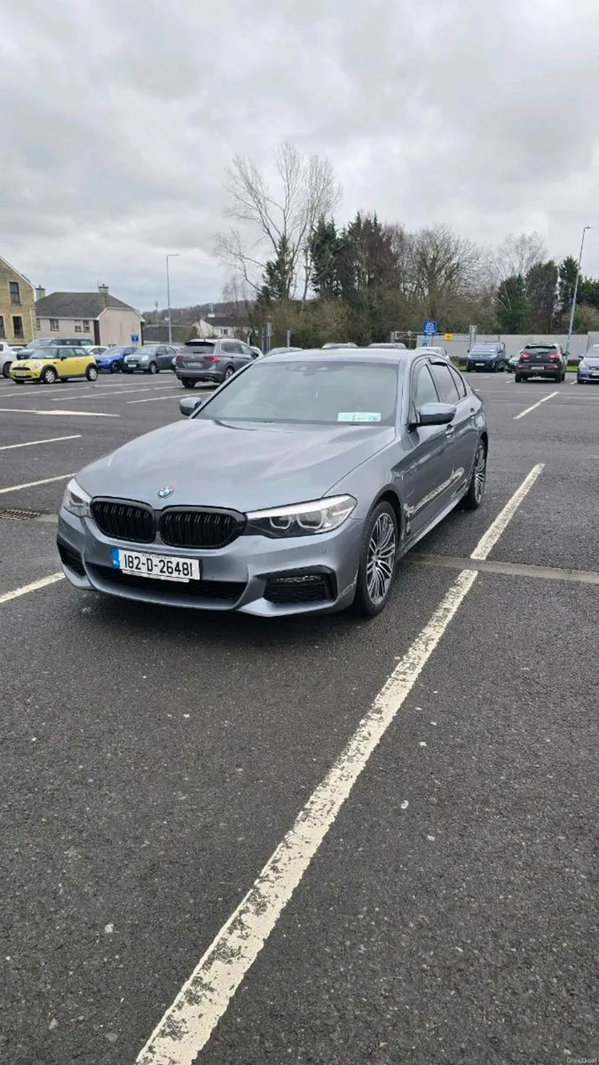 2018 BMW 530e Plug-In Hybrid – Automatic - Image 1