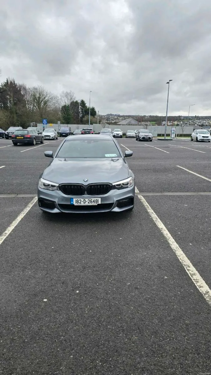 2018 BMW 530e Plug-In Hybrid – Automatic - Image 2