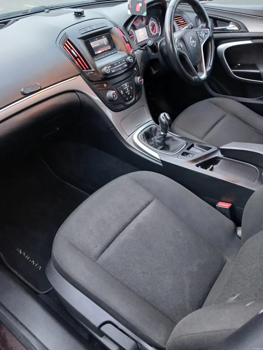 Opel Insignia 2014 NCT 11/26 - Image 2