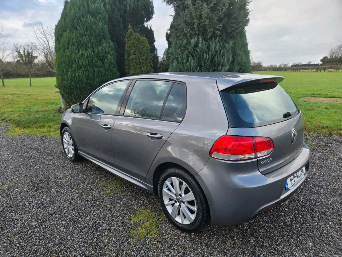 Very Low Mileage VW Golf 1.6Tdi Automatic - Image 4