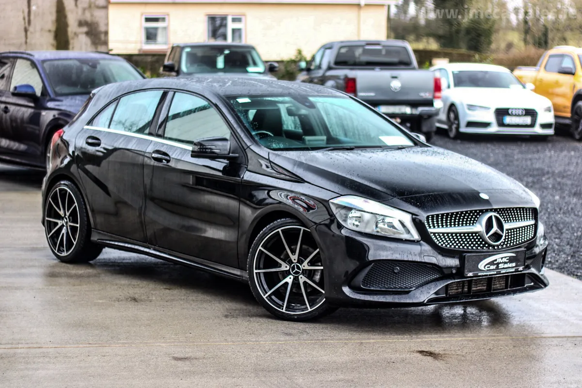 2017 MERCEDES-BENZ A180D AMG LINE - Image 3