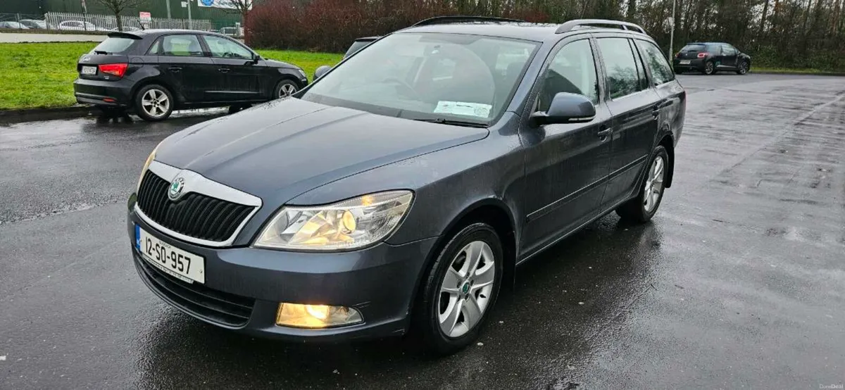 SKODA OCTAVIA ESTATE LOW MILEAGE NCT 01/27 - Image 3