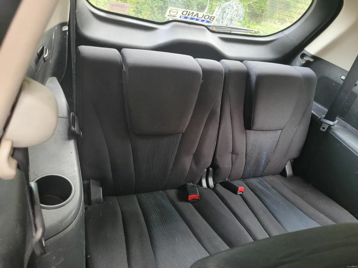 Mazda5 2011 - Image 4