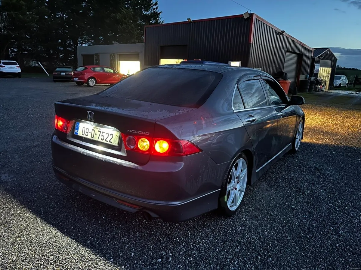 Honda accord type s - Image 2