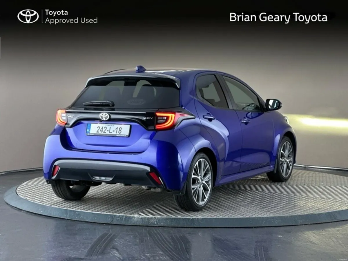 Toyota Yaris PLATINUM Pan Roof - Image 2