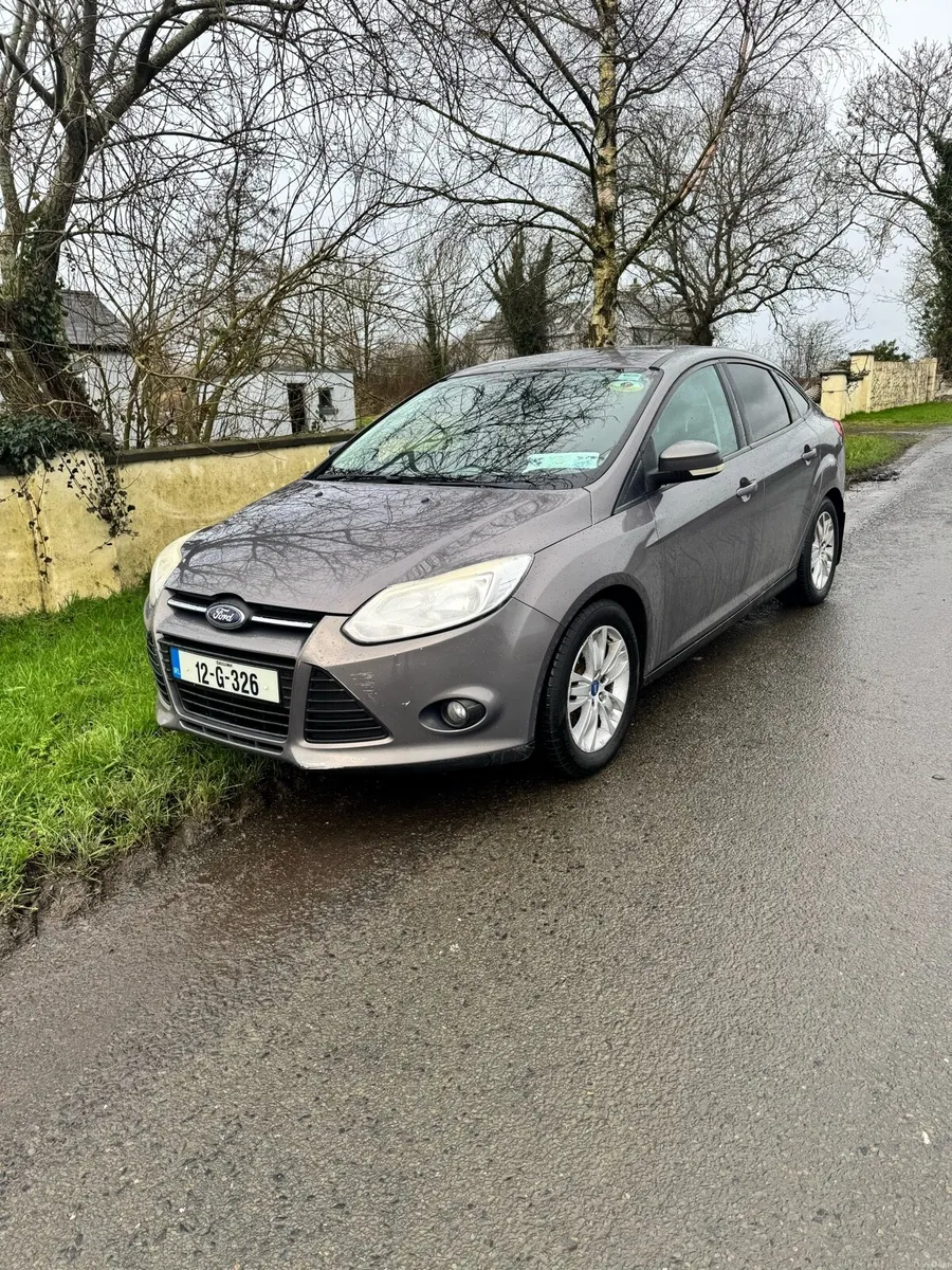 2012 FORD FOCUS EDGE - NCT and TAX - MINT CONDITIO - Image 2