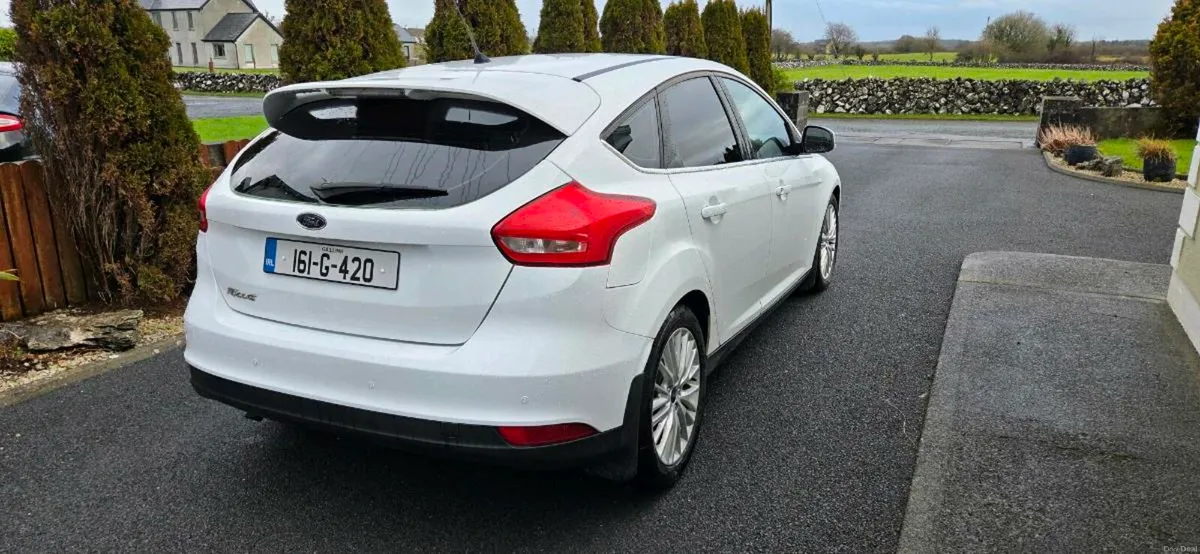 Ford Focus - Image 2