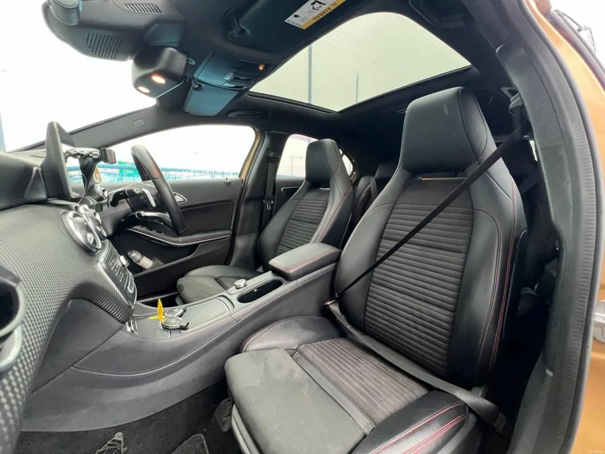 Mercedes-Benz A-Class A180 AMG-LINE 1.6 AUTO // OP - Image 2