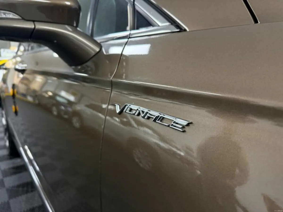 Ford Mondeo 2.0 TDCI Vignale 180PS 4DR Auto - Image 4