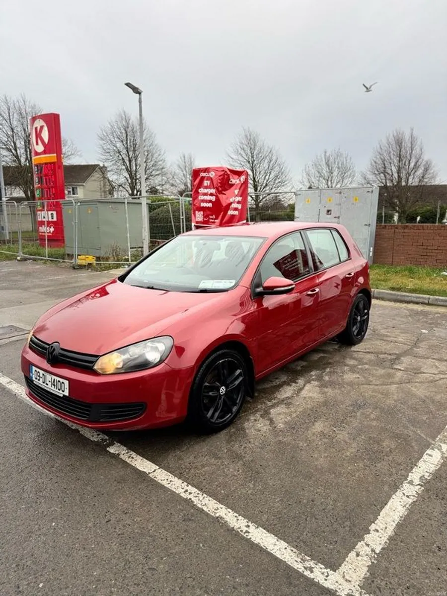 2009 Volkswagen Golf - Image 3
