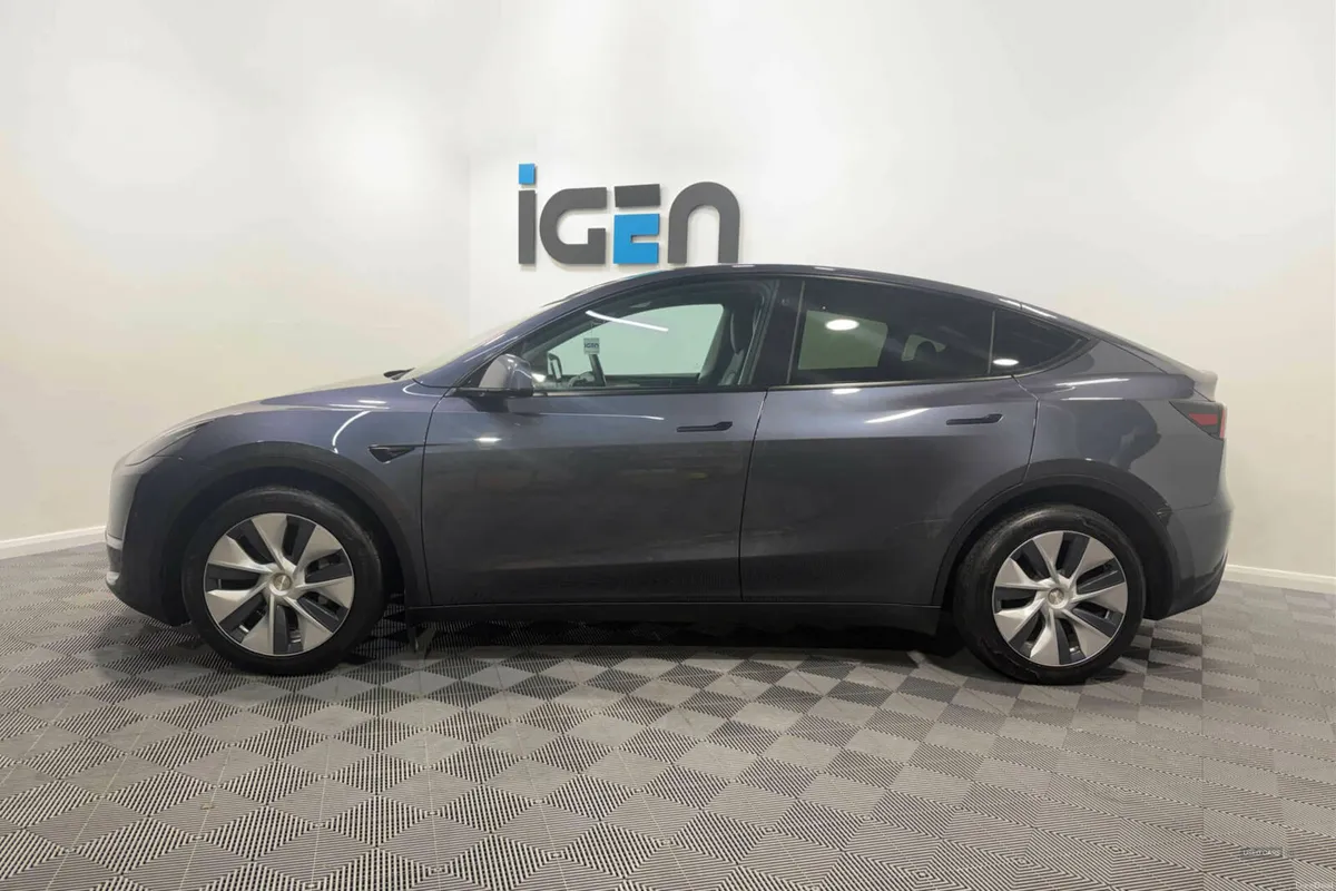 Tesla Model Y Long Range AWD 4WD 5dr - Image 4