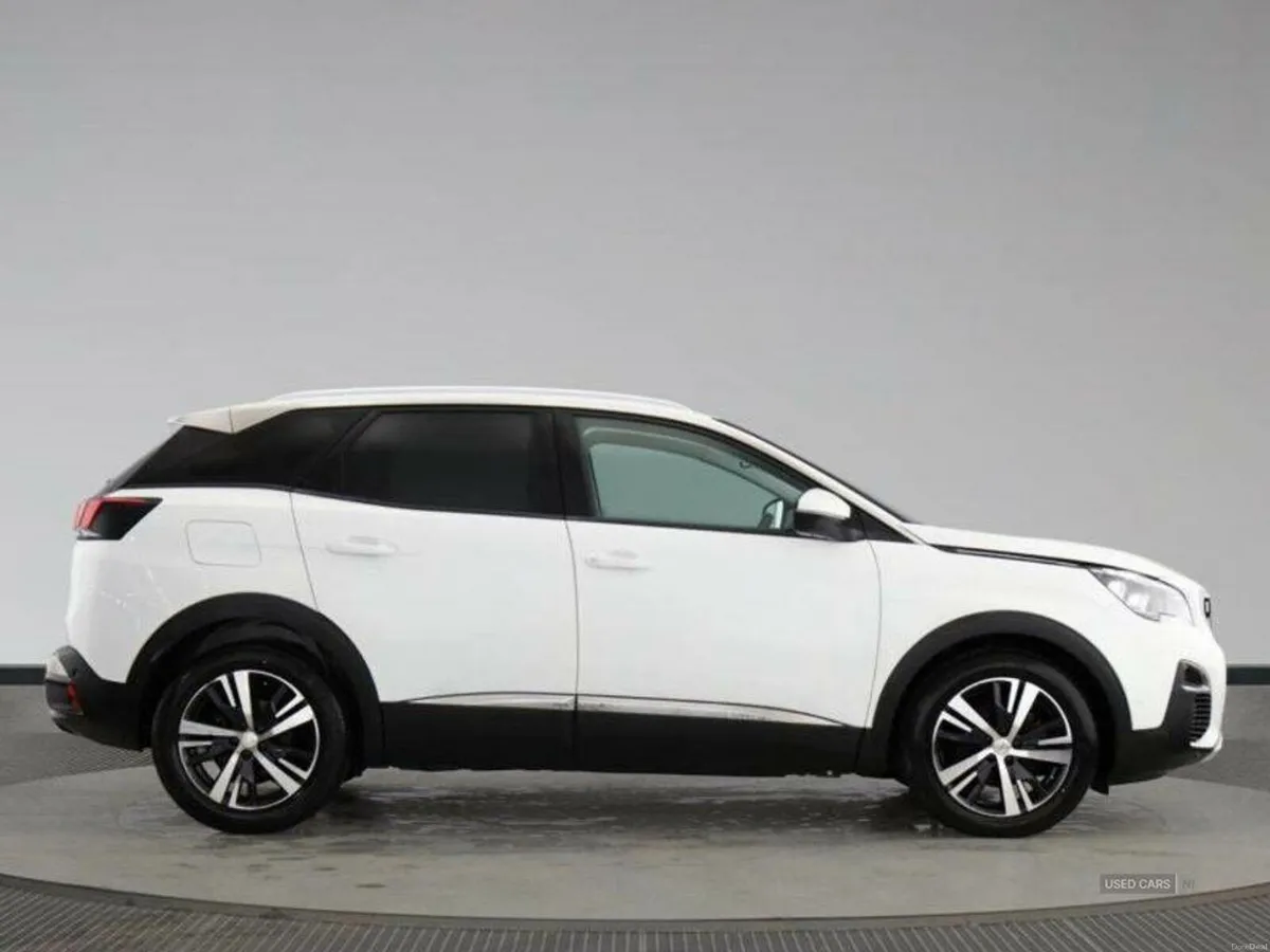 Peugeot 3008 DIESEL ESTATE - Image 2