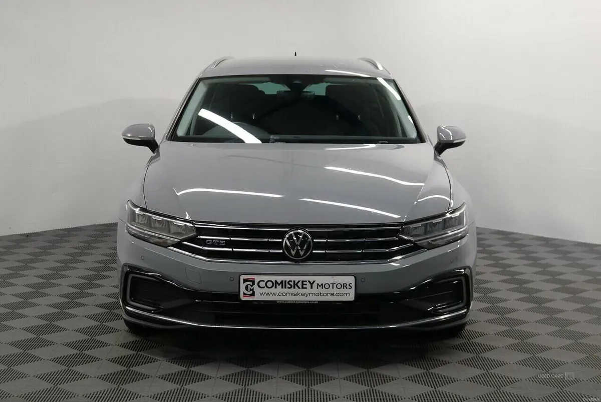Volkswagen Passat TSI GTE - Image 2