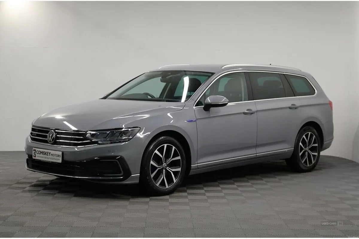 Volkswagen Passat TSI GTE - Image 3