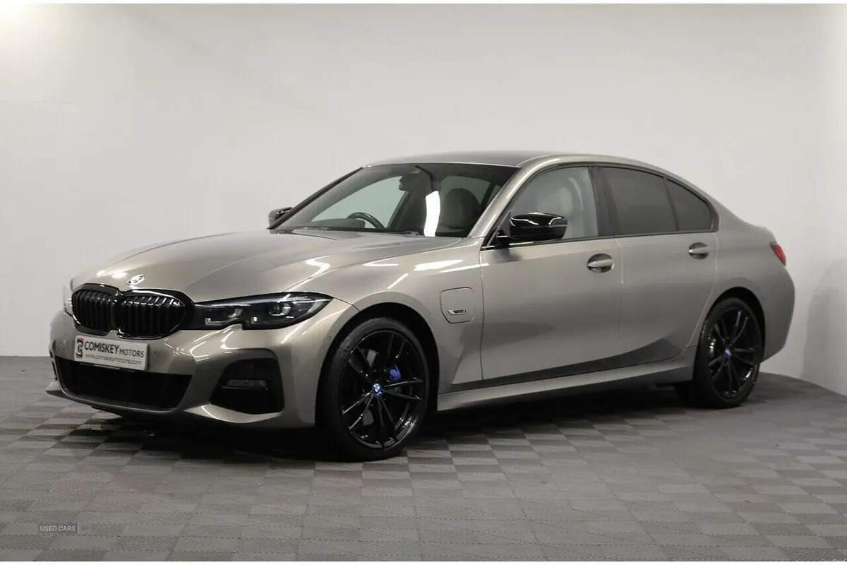 BMW 3-Series 330e M Sport Pro Edition - Image 3