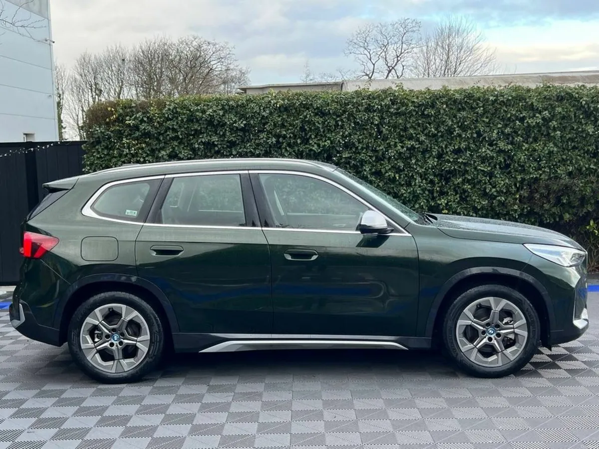 BMW iX1 XDRIVE 30 X LINE ** BIG SPEC ** // VERY LO - Image 2