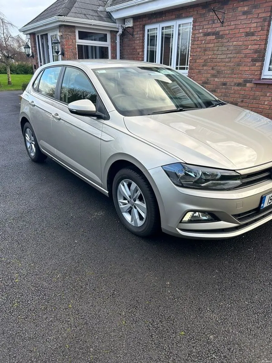 2019 Volkswagen Polo - Image 2