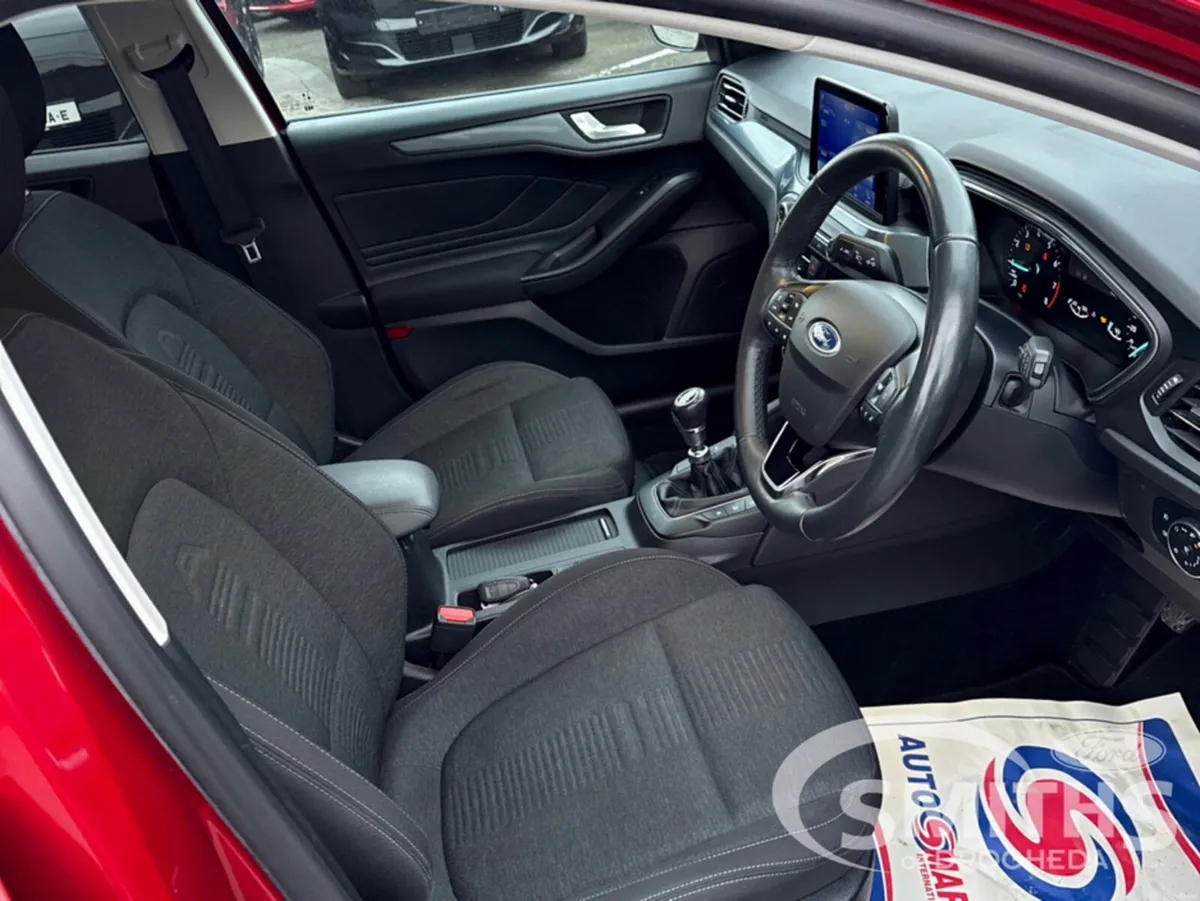 Ford Focus ACTIVE 1.0T 125PS *ESTATE* - Image 4