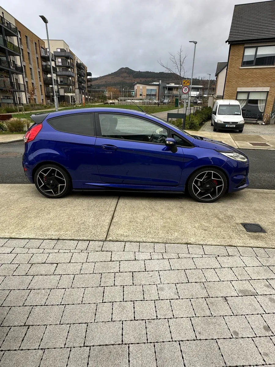 Ford fiesta st2 180 - Image 2