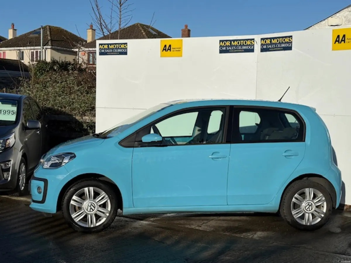 Volkswagen up! 2019 - Image 2