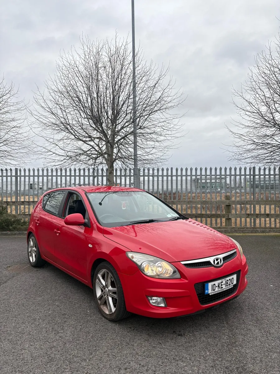 2010 Hyundai i30 - Image 1