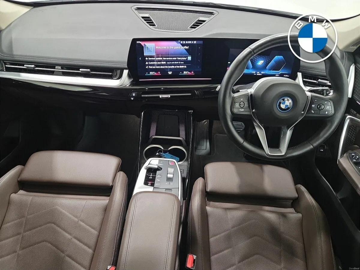 BMW iX1 xDrive30 xLine - Image 4