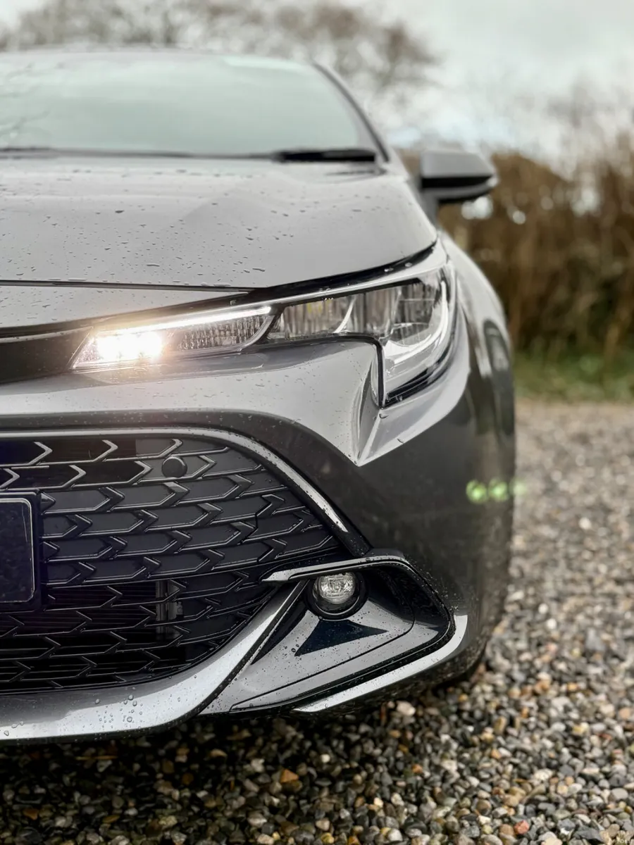 2025 Toyota Corolla 1.8 Hybrid Luna Hatchback Auto - Image 4