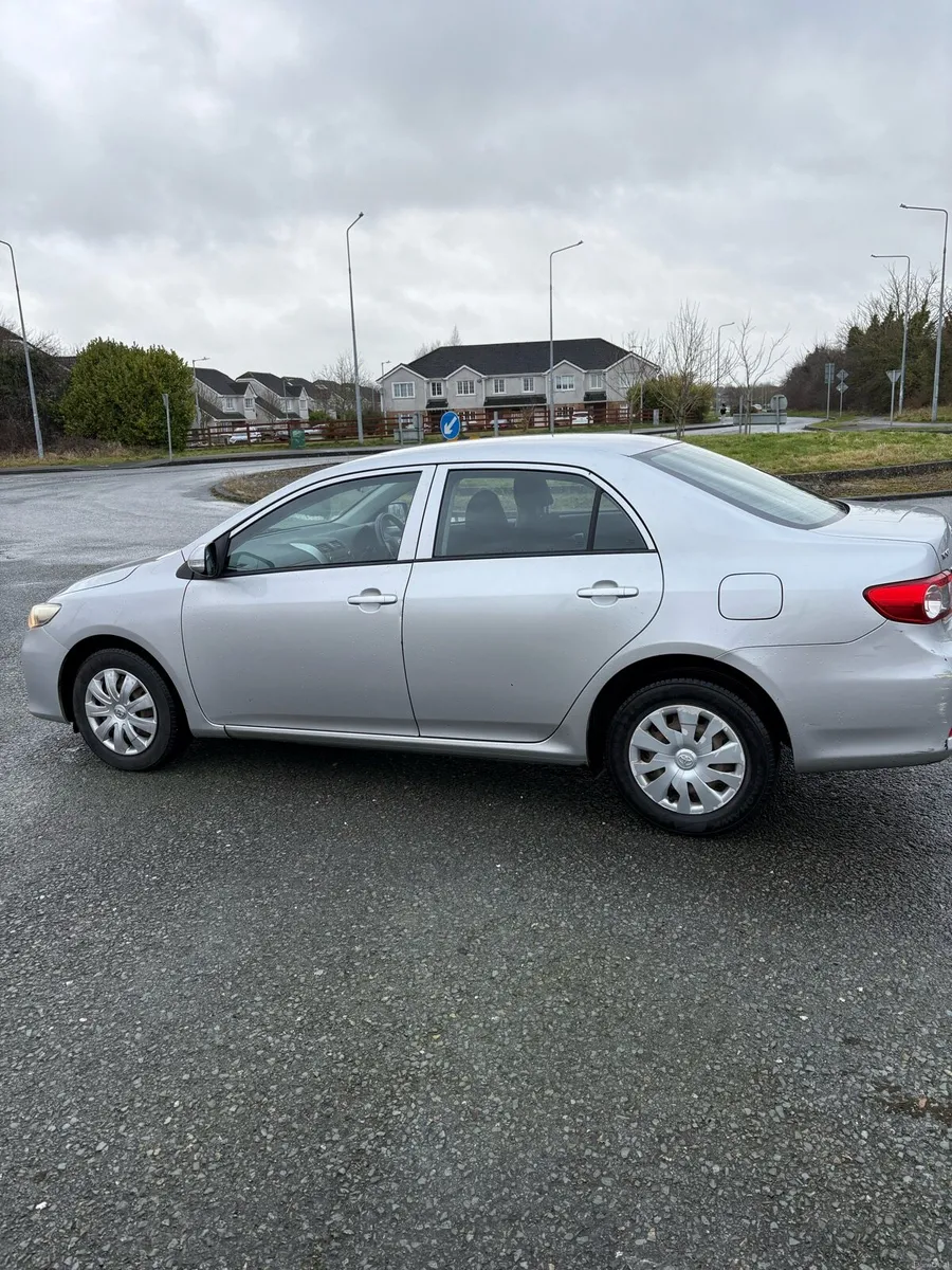 Toyota Corolla - Image 3