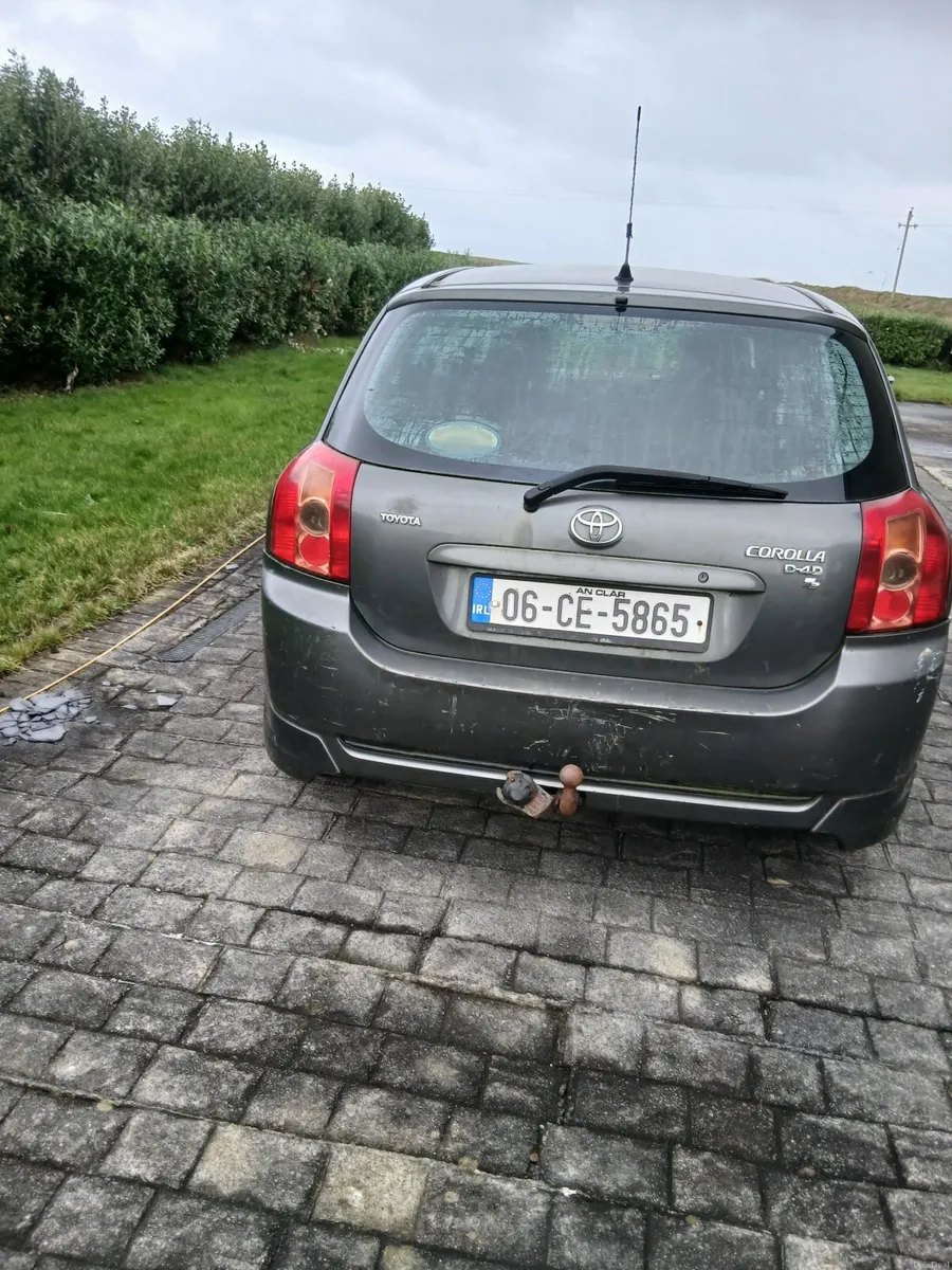 Toyota Corolla 2006 - Image 2