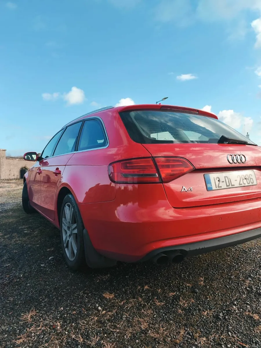 Audi A4 2012 - Image 2