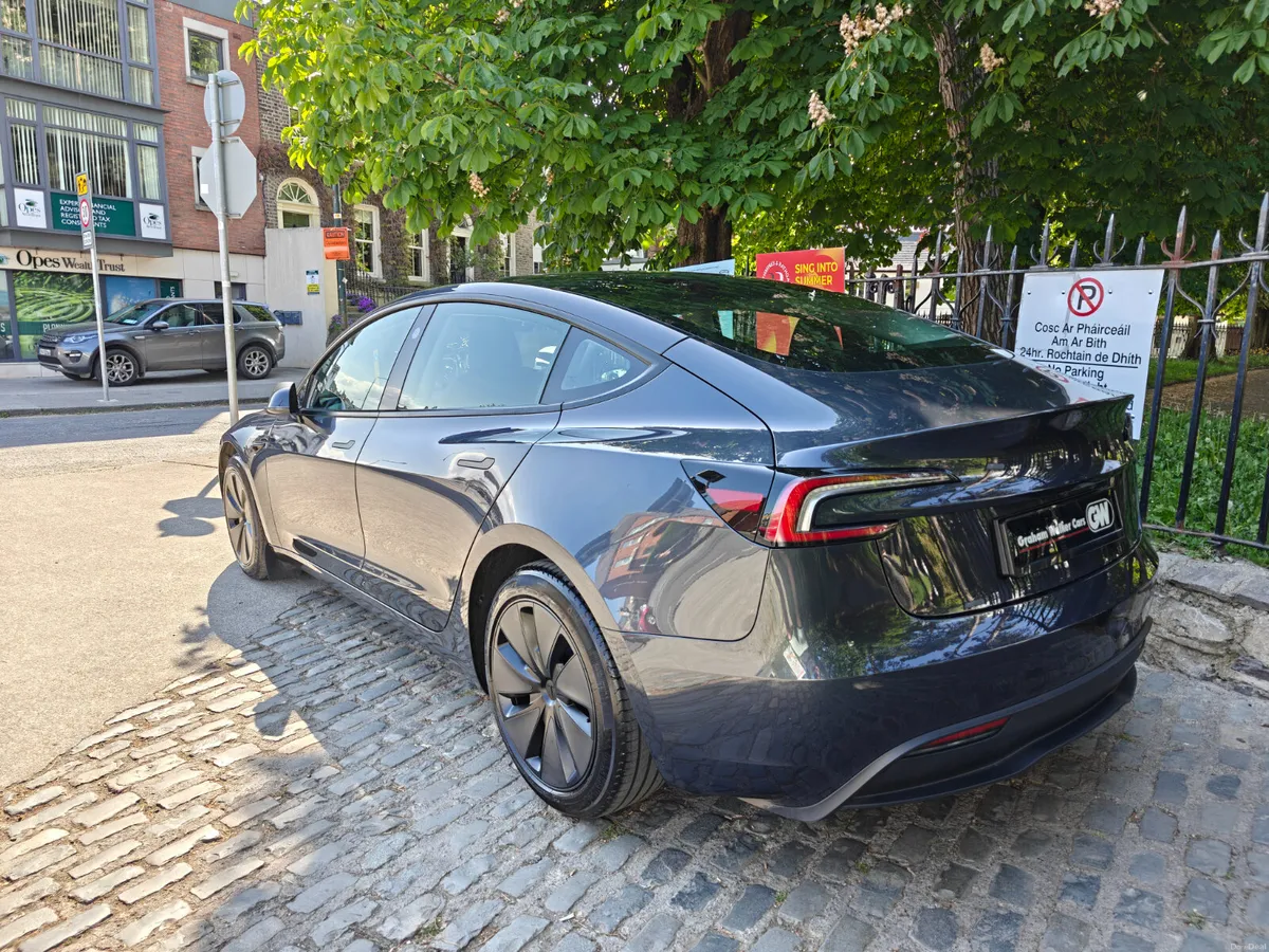 2025 (252) Tesla Model 3 RWD - Image 2