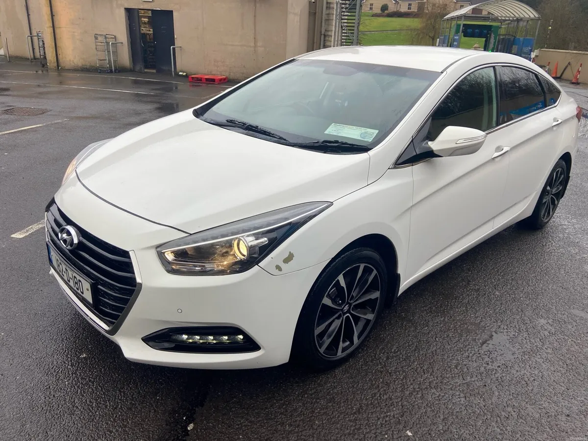 Hyundai i40 1.7d Executive - Image 2