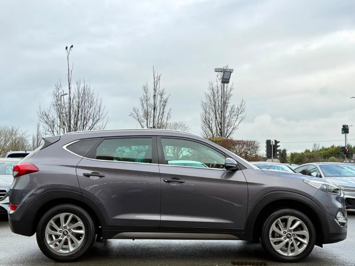Hyundai Tucson 1.7 CRDI PREMIUM *HIGH SPEC* - Image 4