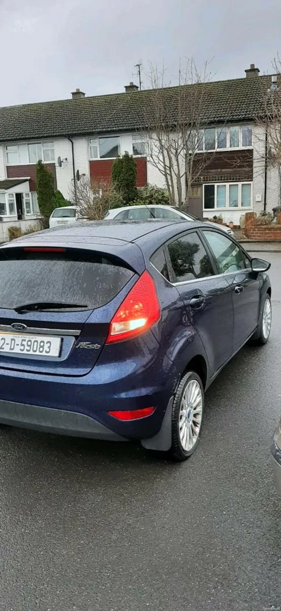 12 FORD FIESTA 1.4 TITANIUM  Automatic  55 miles - Image 4