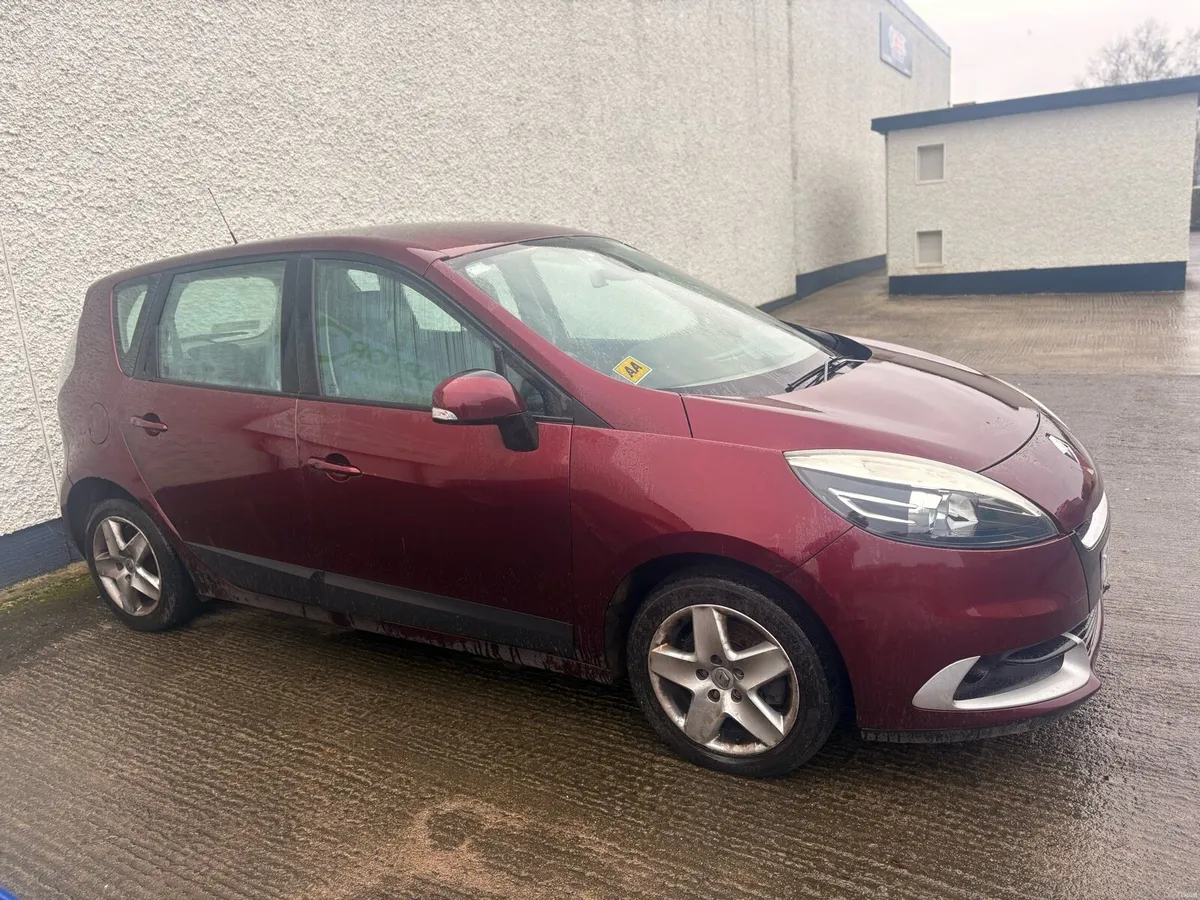 RENAULT SCENIC NCT 08/26 FIXED PRICE - Image 2
