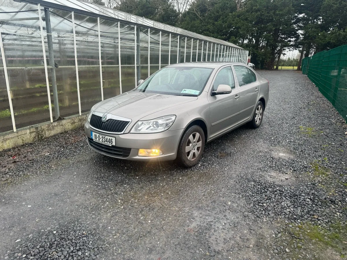 Skoda octavia 1.2tsi auto low miles nct & tax - Image 1