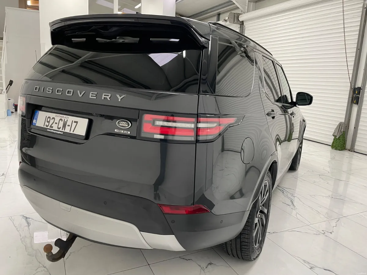Land Rover Discovery 2019 3.0 tdi 1 Year Test - Image 3