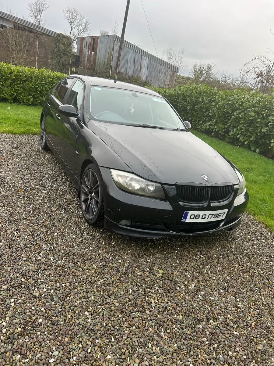 BMW 320 Diesel - Image 2