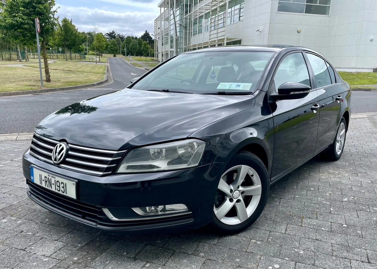 Volkswagen Passat - Image 4