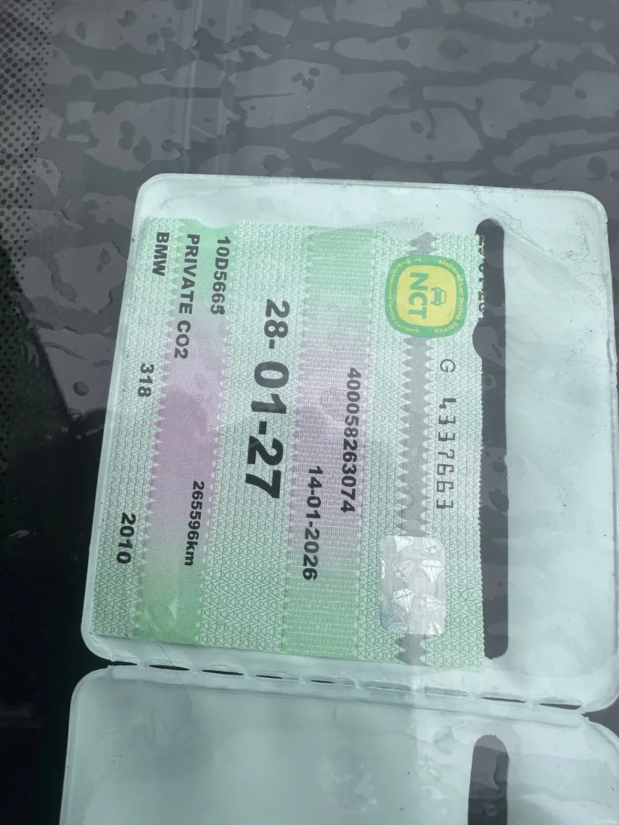 BMW 3-Series 2010 - Image 3