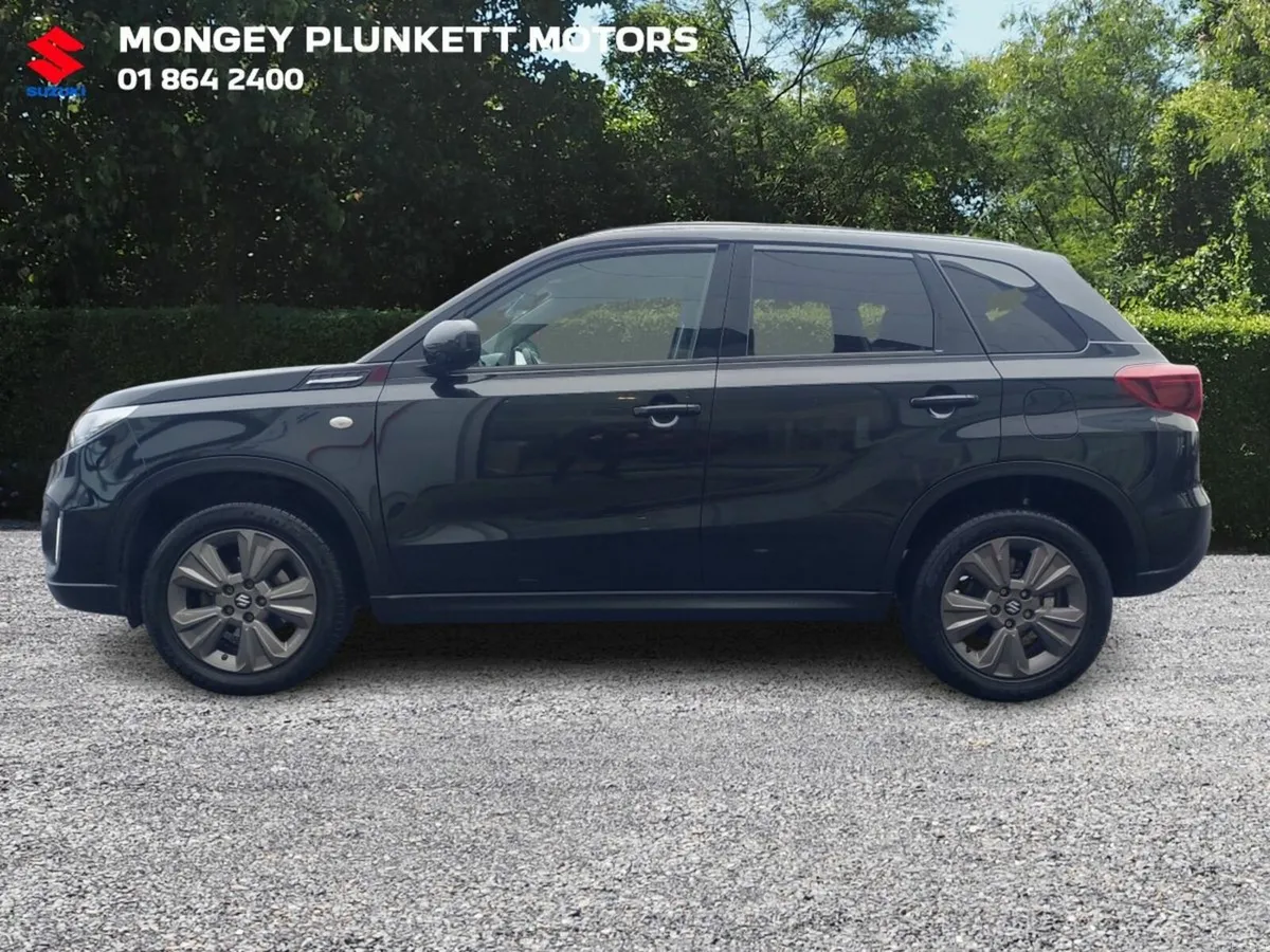 Suzuki Vitara SZT 1.4 Hybrid - Image 4