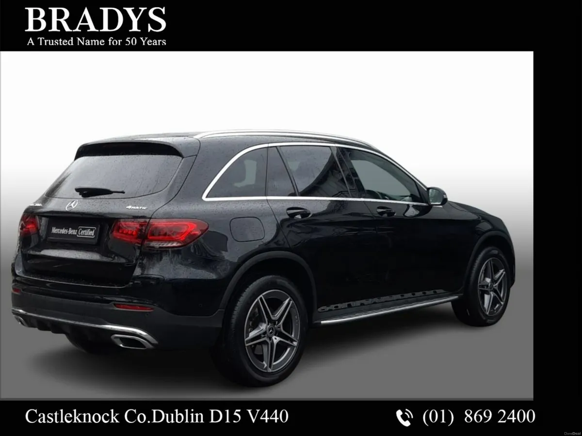 Mercedes-Benz GLC 300e 4Matic AMG--Panoramic Sunro - Image 3